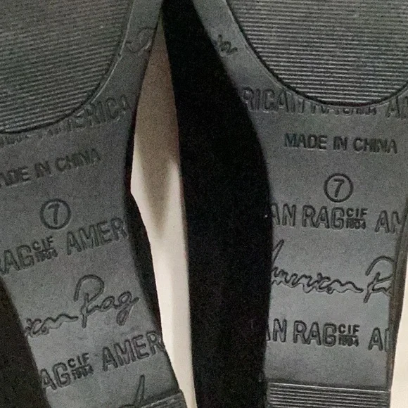 American rag black wedges, size 7 in women. - Picture 6 of 7